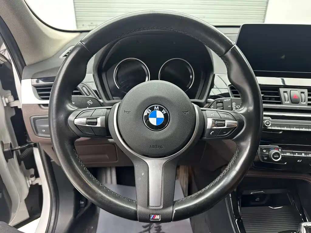 BMW X1 2023 — фото 13