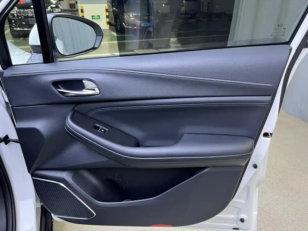 GAC Motor Trumpchi GS4 2022 — фото 12