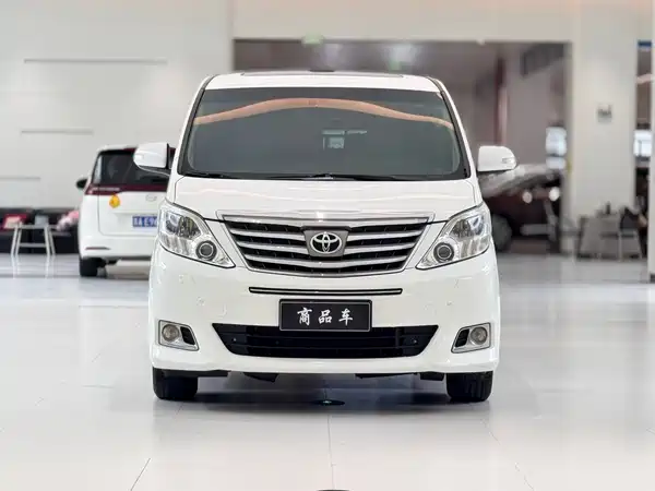 Toyota Alphard 2013