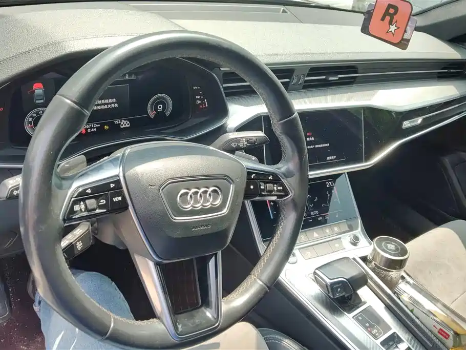 Audi A6L 2022 — фото 12