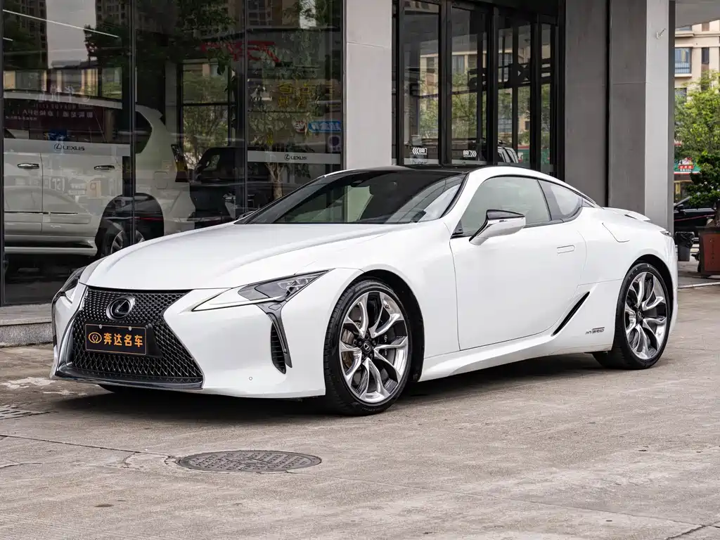 Lexus LC 2019 — фото 1