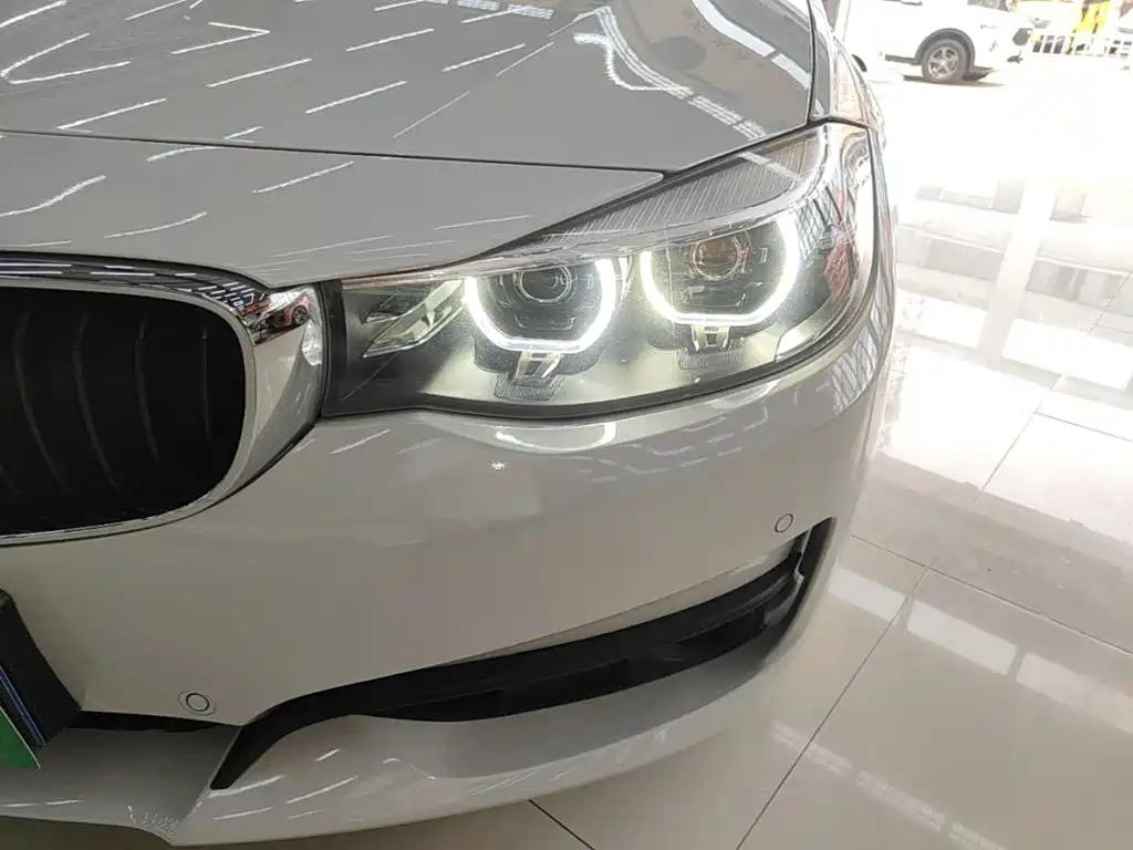 BMW 3 Series GT 2018 — фото 18