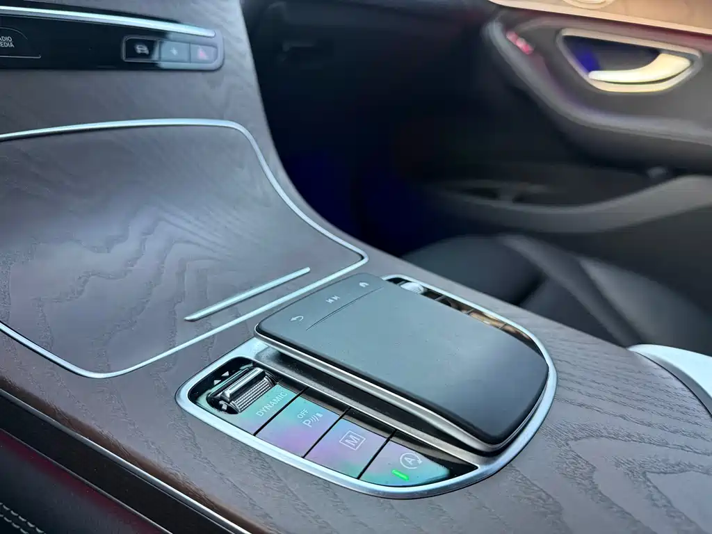 Mercedes-Benz GLC 2020 — фото 20
