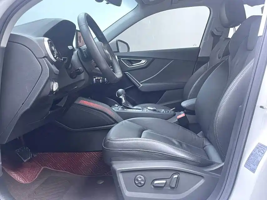 Audi Q2L 2022
