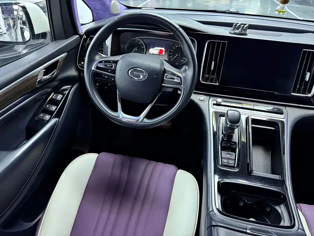 GAC Motor Trumpchi M8 2022 — фото 7
