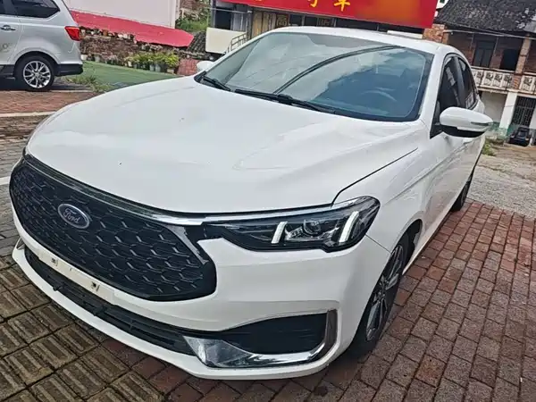 Ford Escort 2021