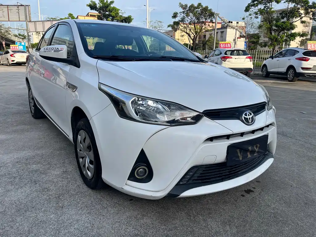 Toyota Yaris L 2017