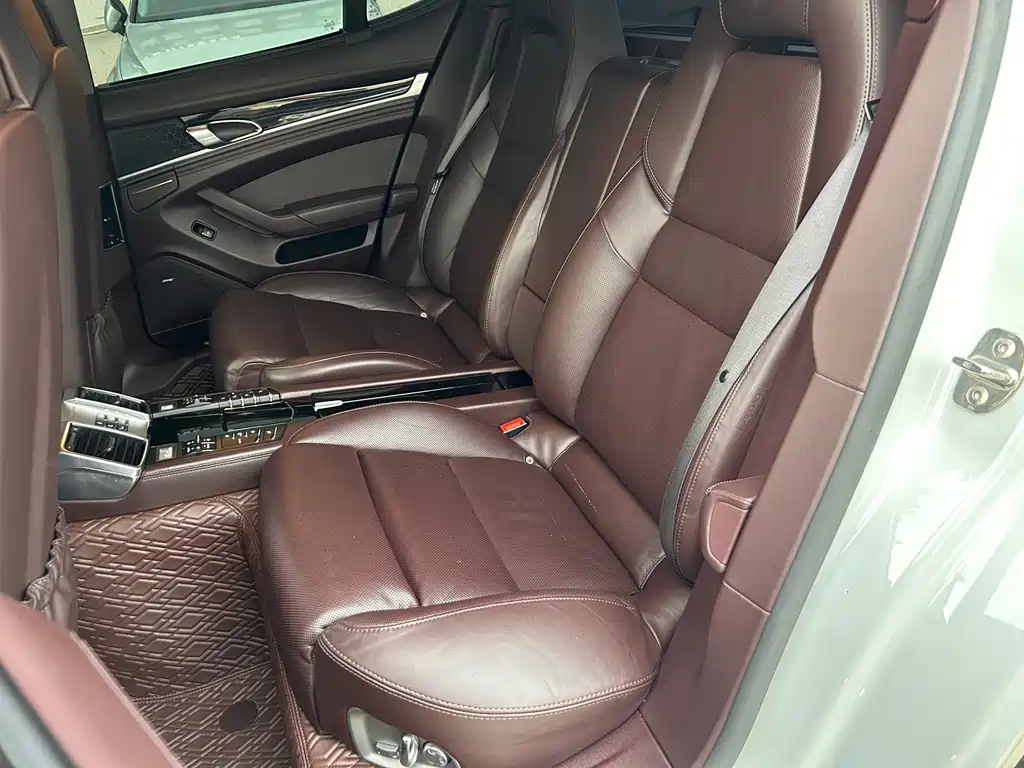 Porsche Panamera 2016 — фото 23