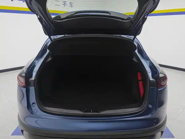 Mazda CX-4 2021