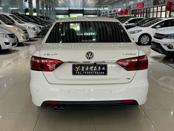 Volkswagen Lavida 2014