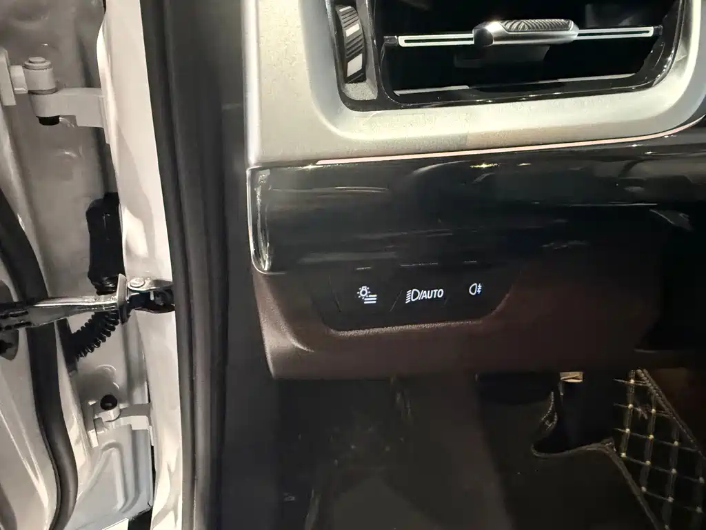 BMW X1 2023 — фото 11