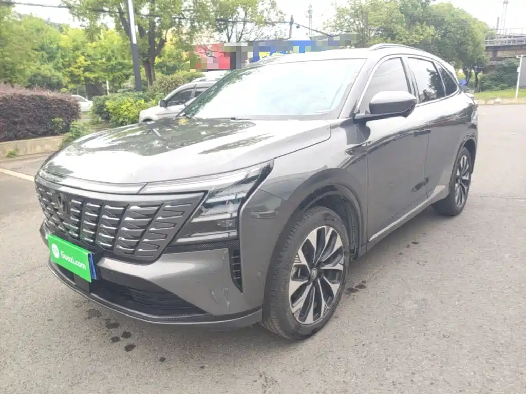 Changan CS75 PLUS 2025 — фото 1