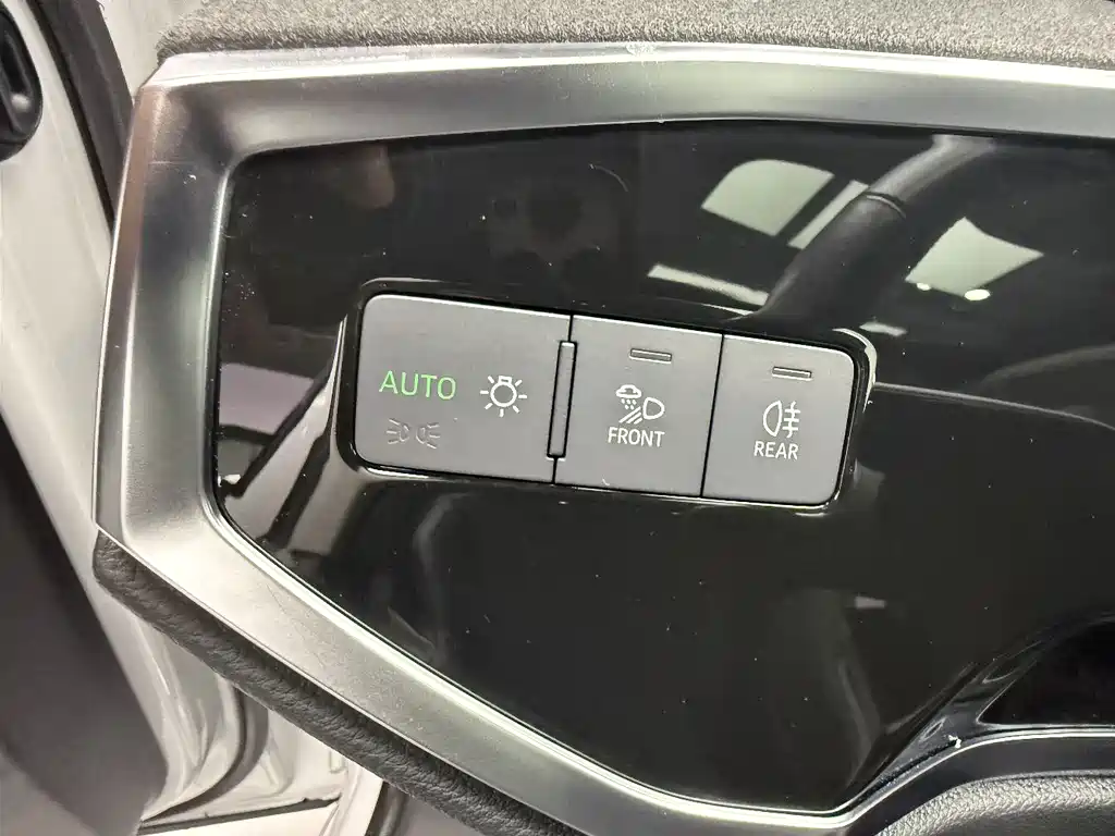 Audi Q3 2023 — фото 9
