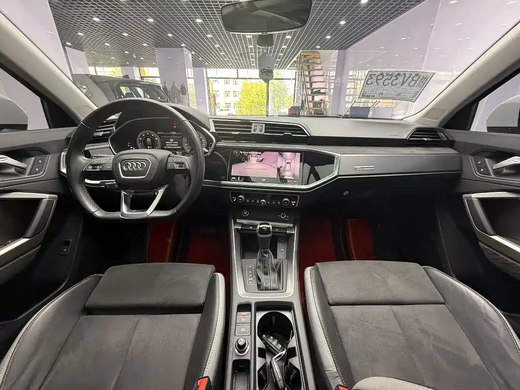 Audi Q3 2023 — фото 15