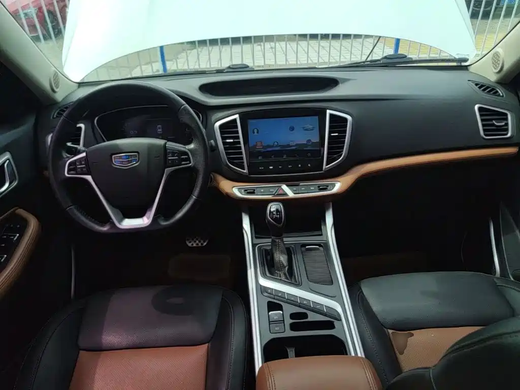 Geely Vision X6 2019 — фото 10