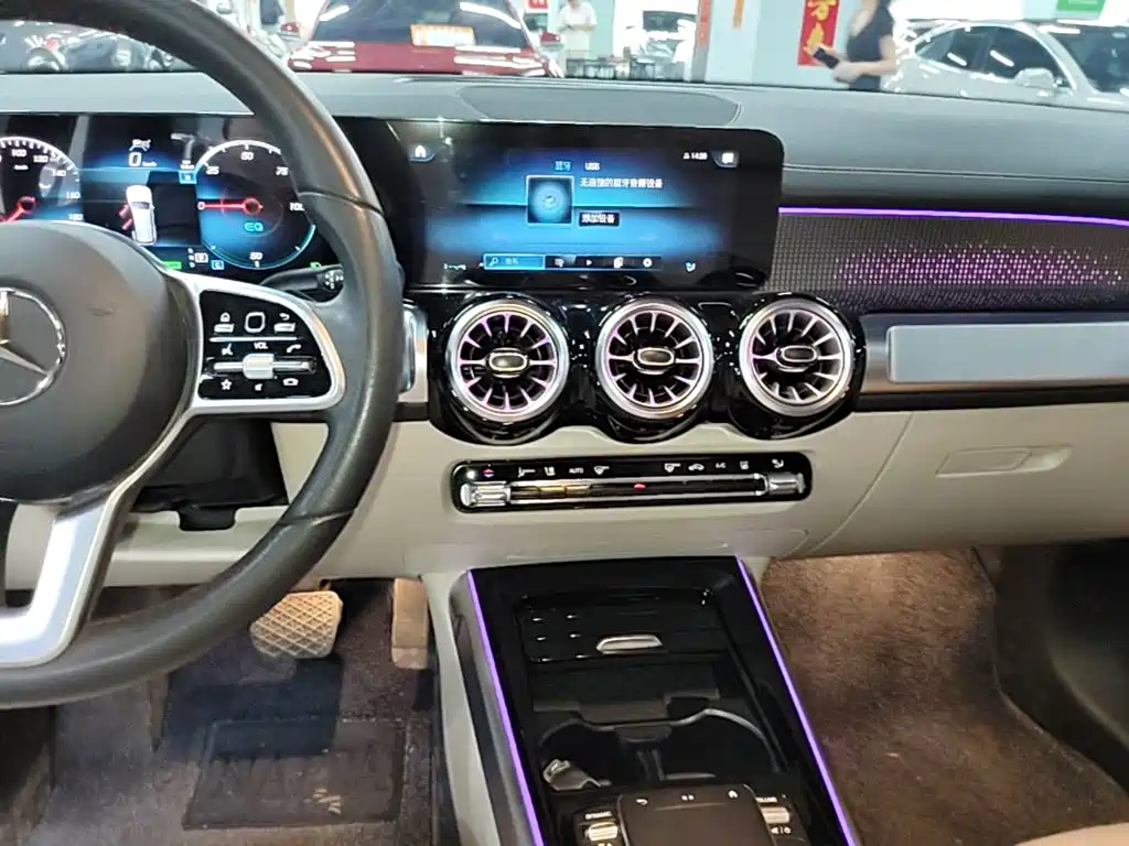 Mercedes-Benz EQB 2023 — фото 13