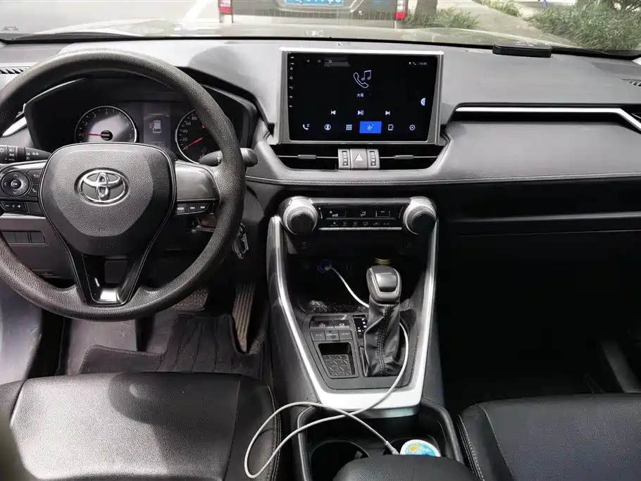 Toyota Wildlander 2022 — фото 12