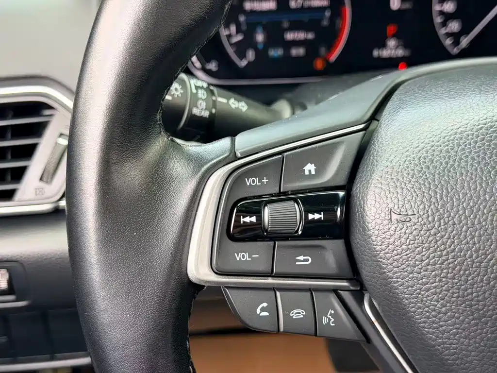 Honda Accord 2023 — фото 20