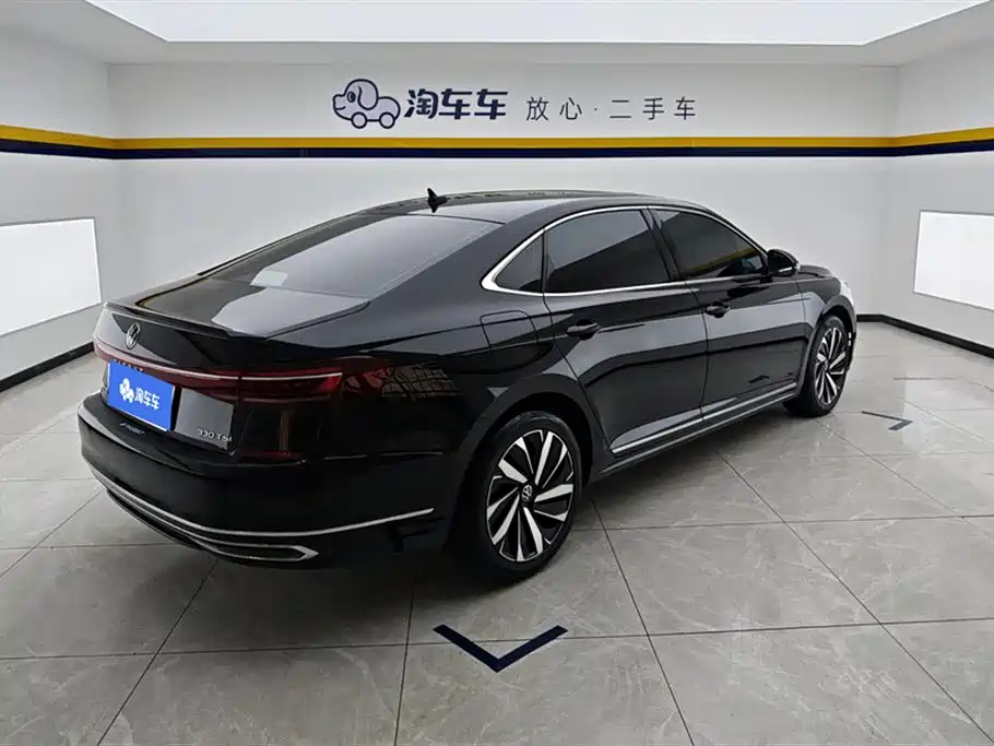 Volkswagen Passat 2022
