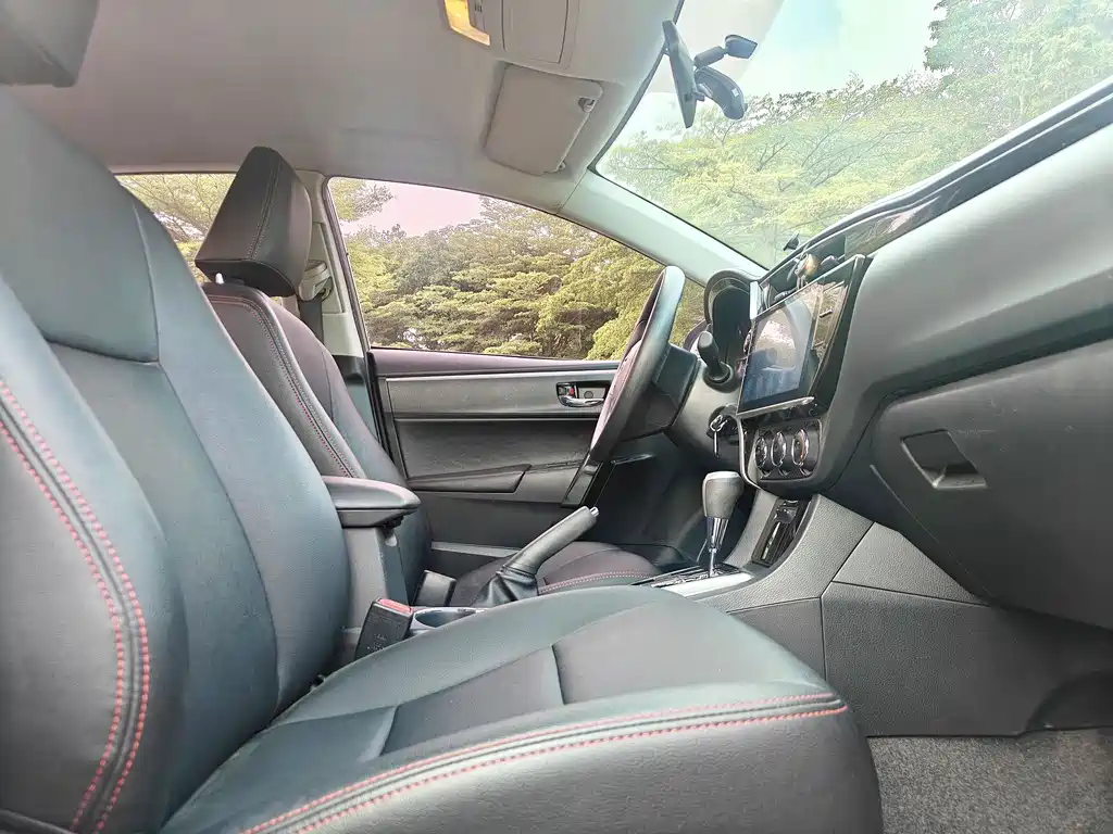 Toyota Corolla 2019 — фото 15