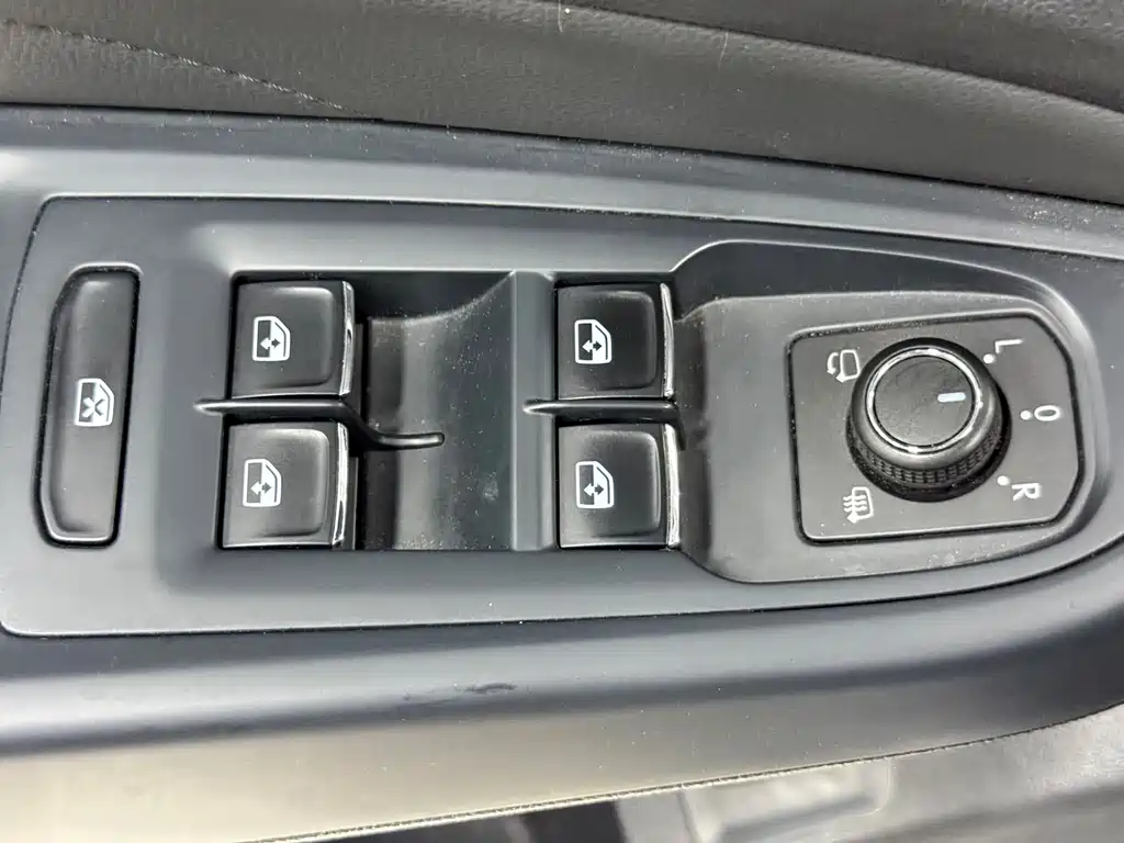 Volkswagen Passat 2023 — фото 15