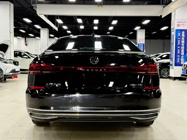 Volkswagen Passat 2023