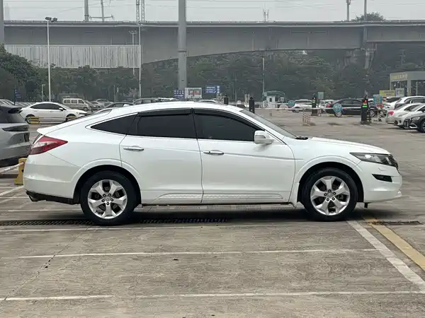 Honda Crosstour 2014