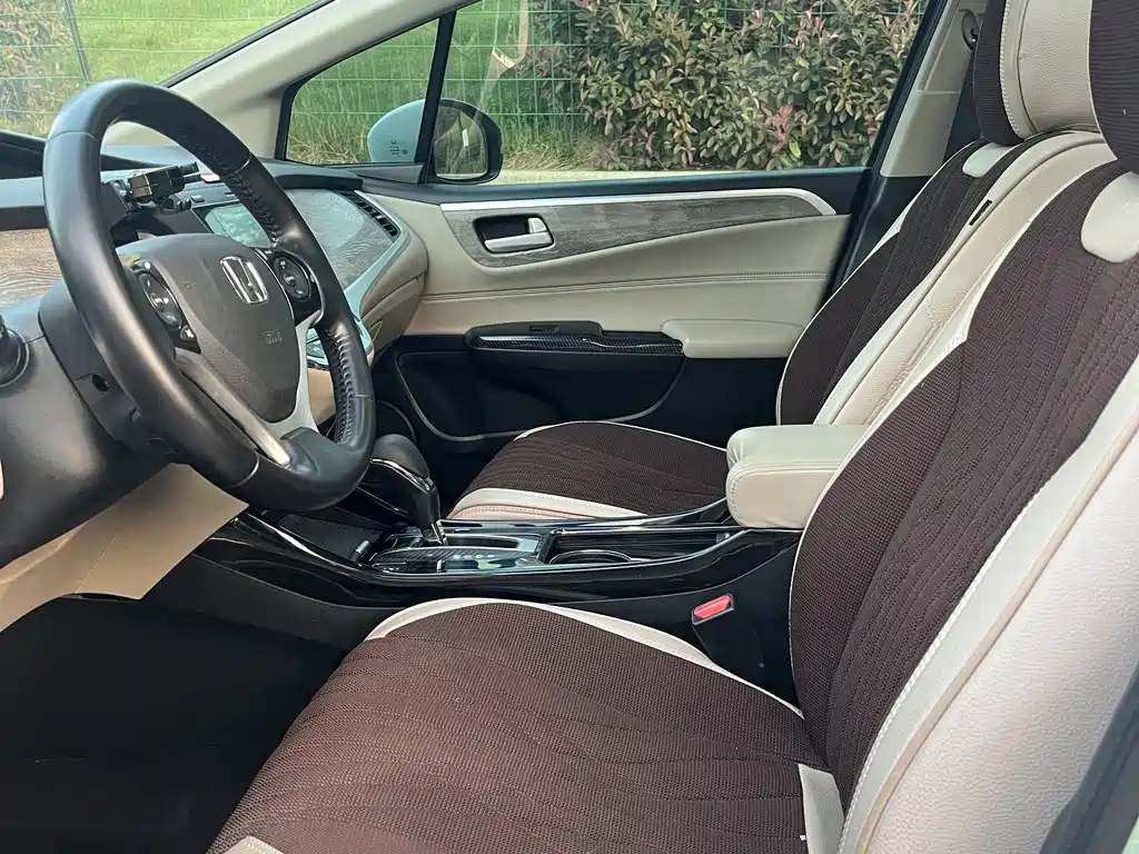 Honda Jade 2017 — фото 4