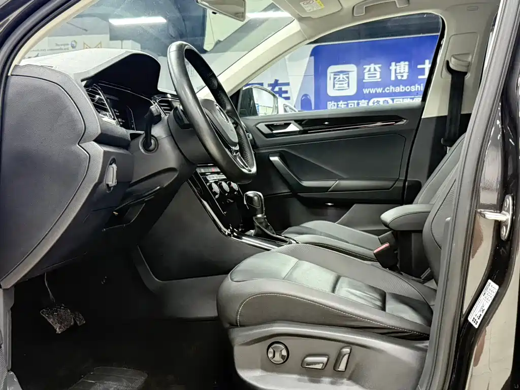 Volkswagen T-Roc 2022 — фото 17