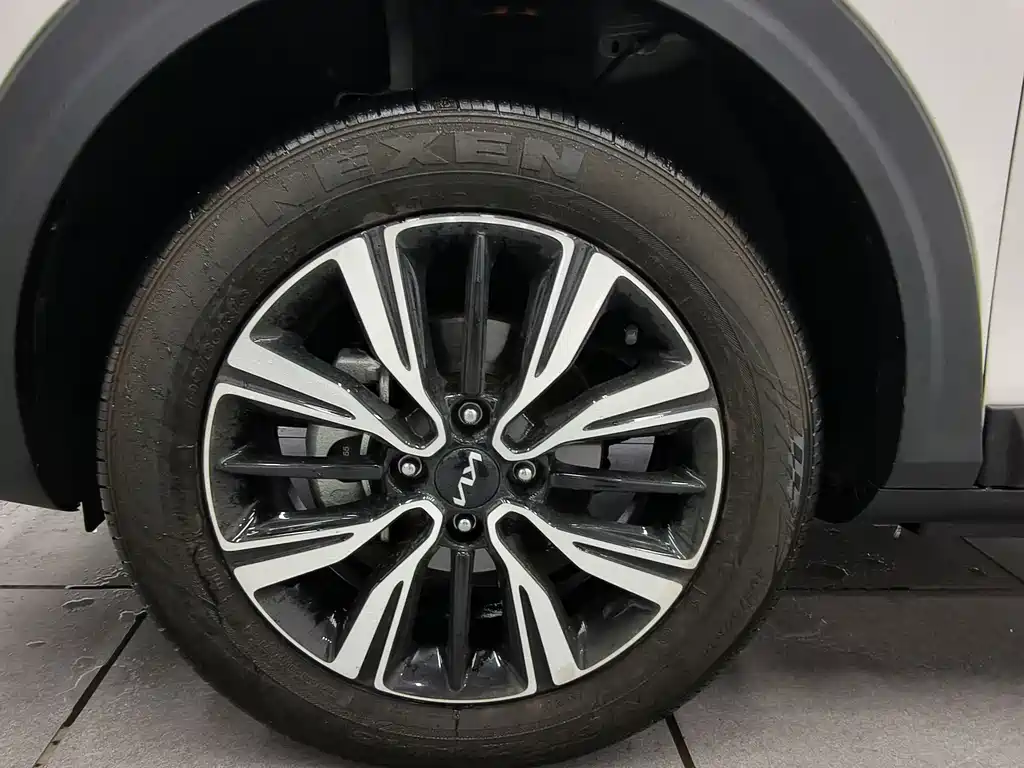 Kia KX1 2022