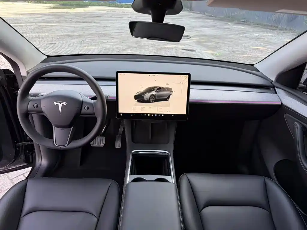 Tesla Model Y 2024 — фото 10