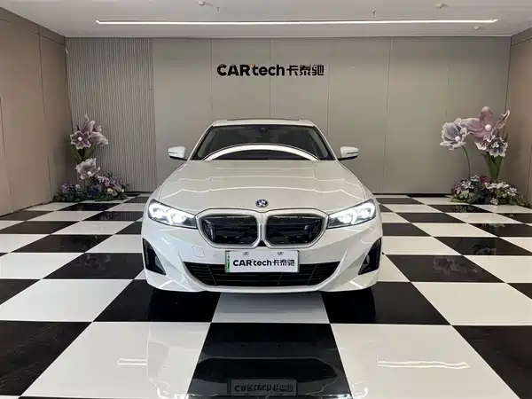BMW i3 2024