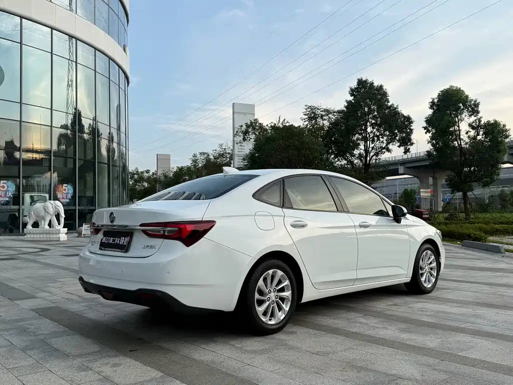 Buick Verano 2020 — фото 11