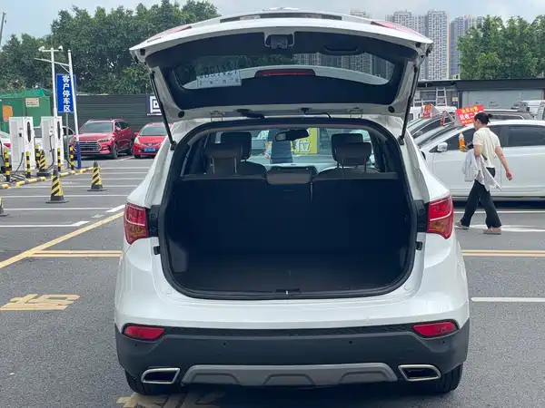 Hyundai Santa Fe 2014