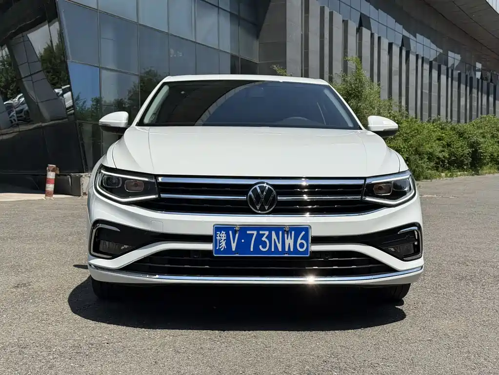 Volkswagen Bora 2023