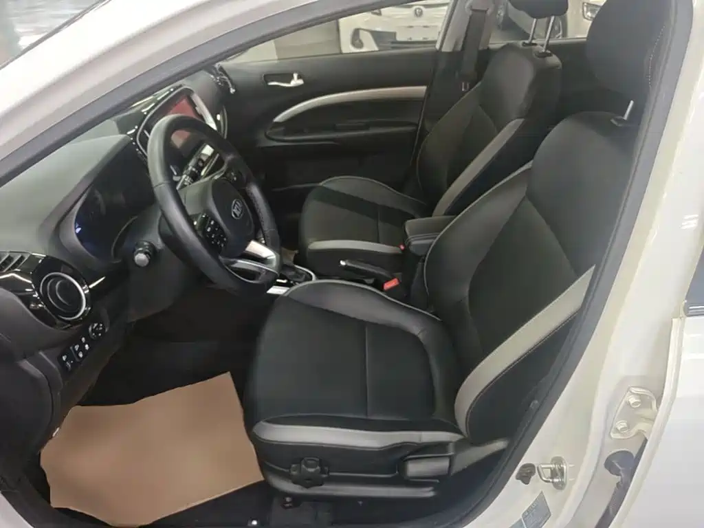 Kia KX1 2020 — фото 15