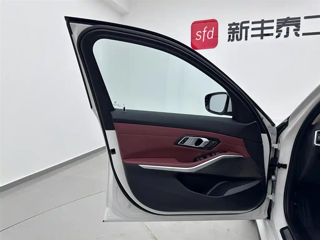 BMW i3 2023 — фото 8