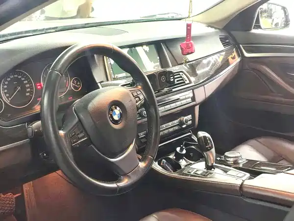 BMW 5 Series 2015