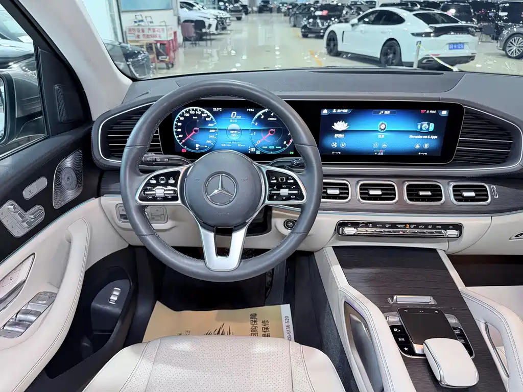 Mercedes-Benz GLE 2019 — фото 13