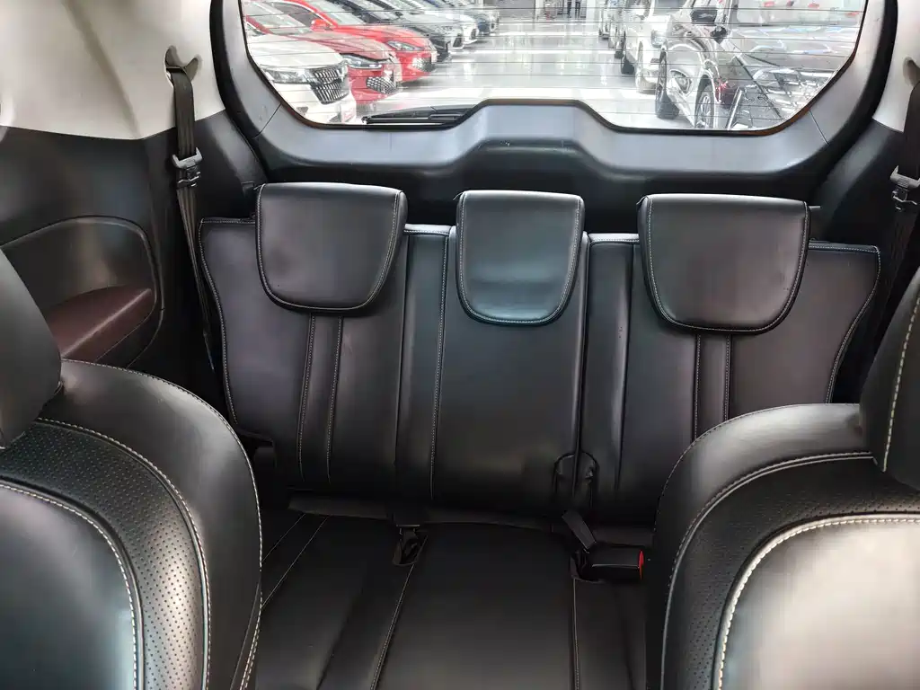 GAC Trumpchi M6 2022 — фото 9