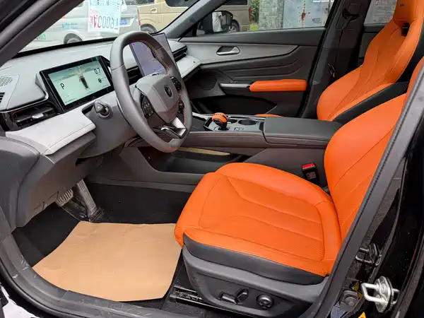Changan UNI-V 2025