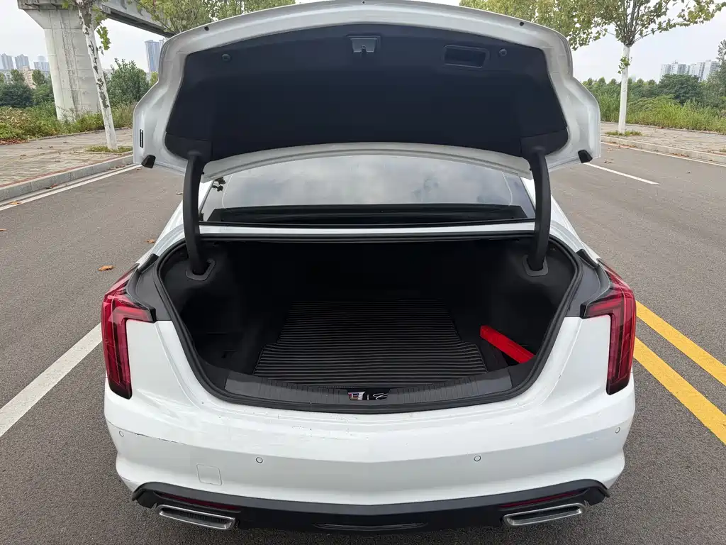 Cadillac CT5 2022 — фото 14