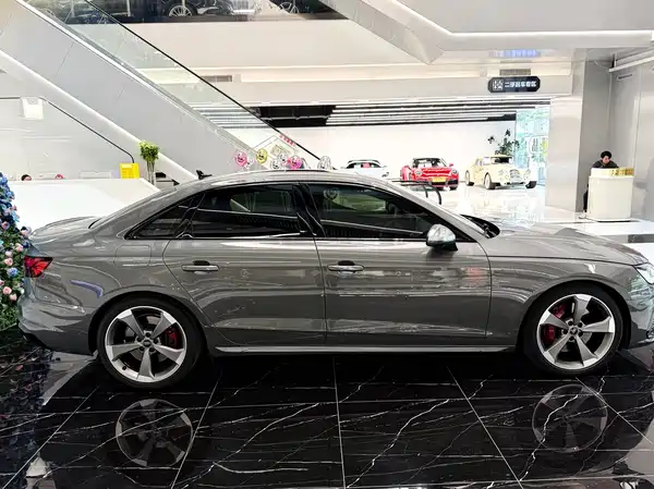 Audi S4 2023