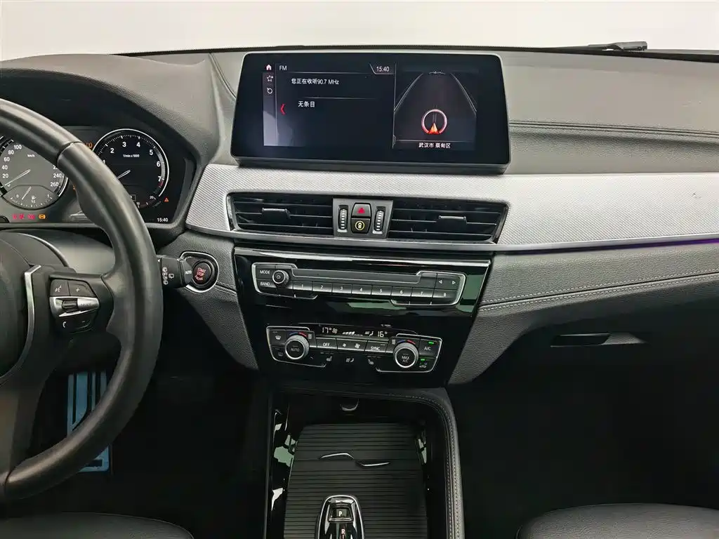 BMW X2 2020 — фото 12