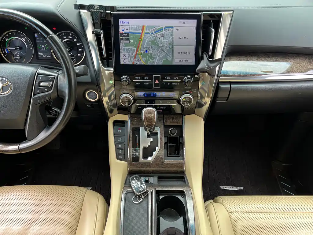 Toyota Vellfire 2020 — фото 16