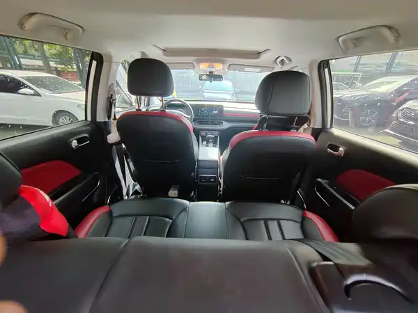 GAC Trumpchi GS3 2021