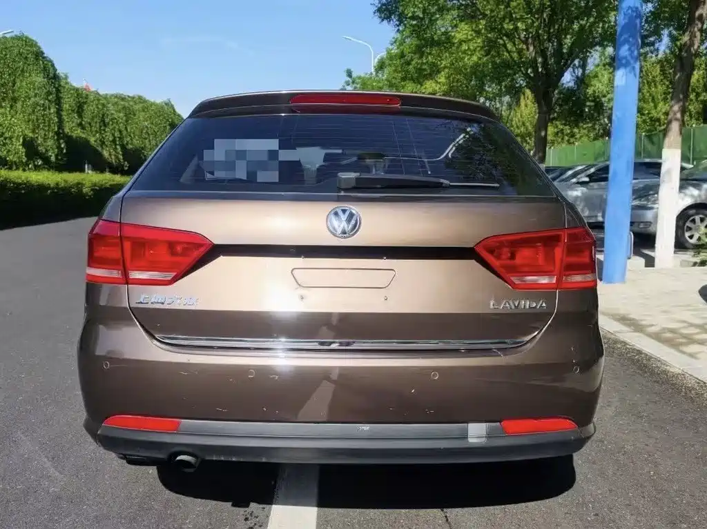 Volkswagen Gran Lavida 2015
