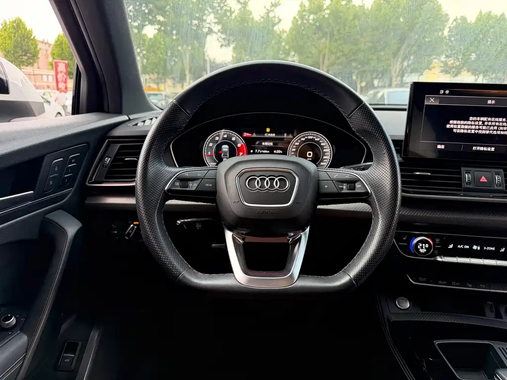 Audi Q5L Sportback 2021 — фото 12