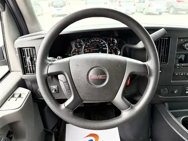 GMC SAVANA 2012