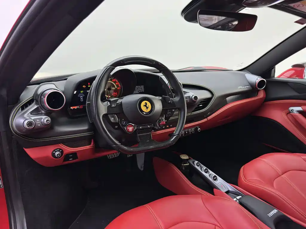 Ferrari F8 2022 — фото 24